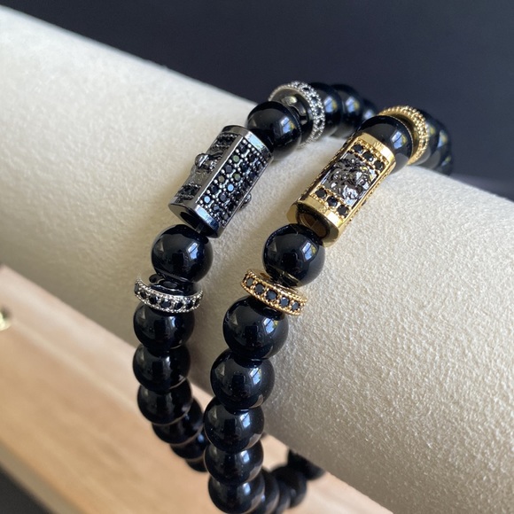 Polished Onyx with Black Pave LionsHead Bead - Picture 1 of 7